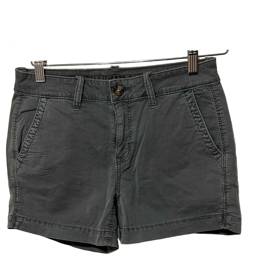 🪗American Eagle Outfitters Charcoal Cargo Shorts size 0 NWOT…